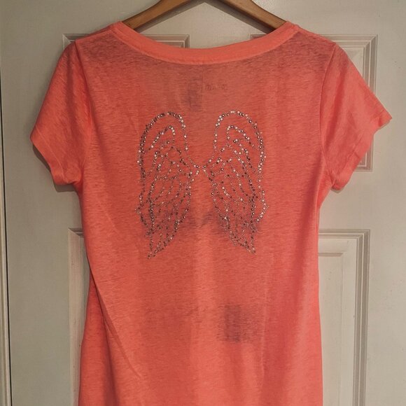 Victoria's Secret Classic Angel Wings Collection V-Neck Slub Tee Shirt - NWOT - Picture 1 of 7